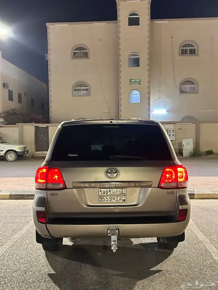 لاندكروزر 2009 GX قير عادي 7