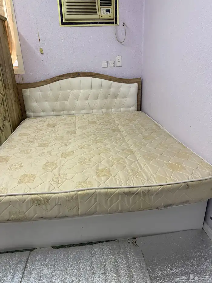 مسجد المستراح سرير كنبه كمود مرتبه كبيره ويوجد دولاب 200 0