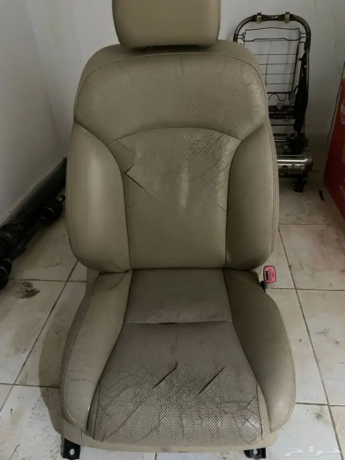 قطع مستعمل لكزس is 300 2008 7