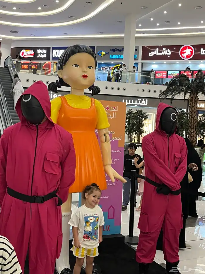 كراسي وفعاليات للاطفال ورسامه وجه 5