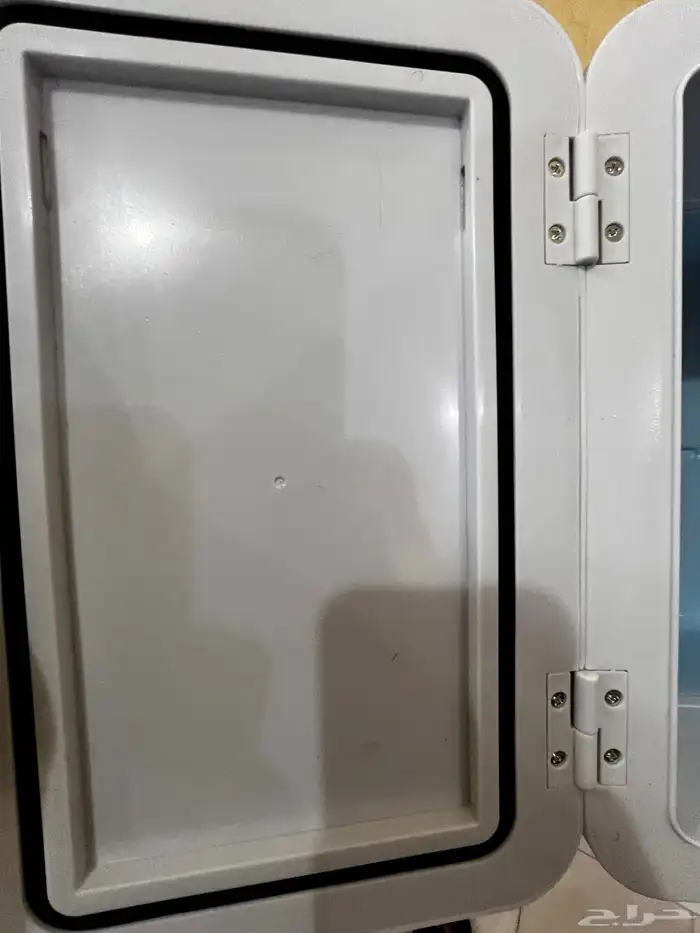 ثلاجة 8 لتر للسياره والبيت لحفظ الادويه 3