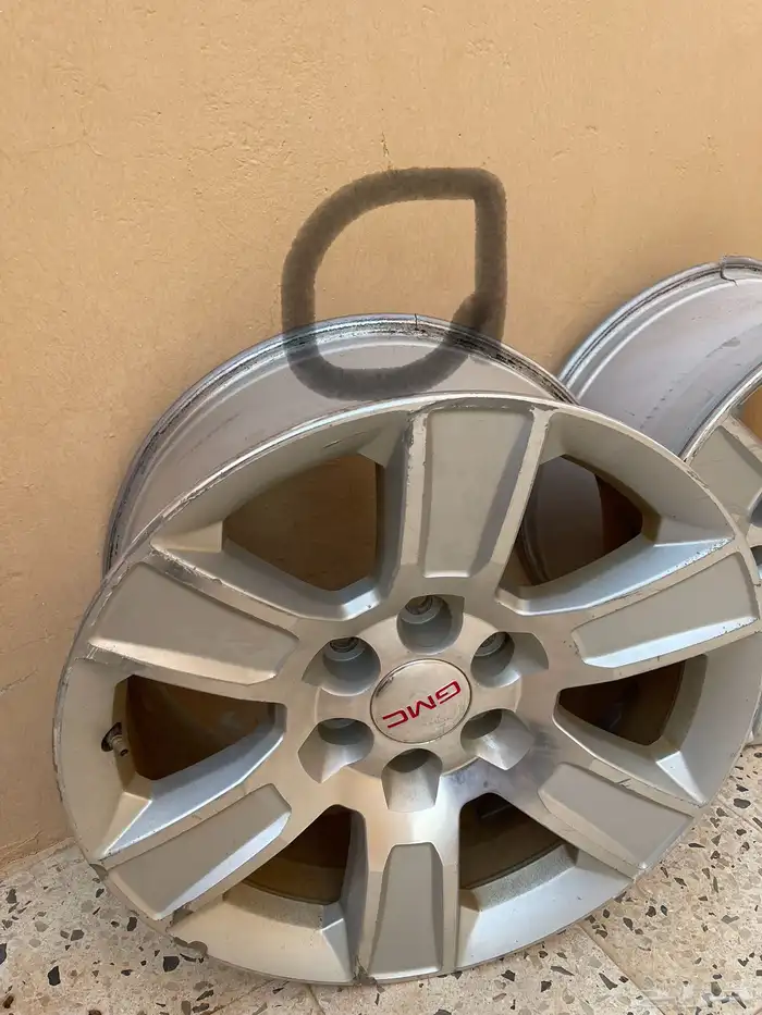 جنوط سييرا من 2014وطالع مقاس 20 0