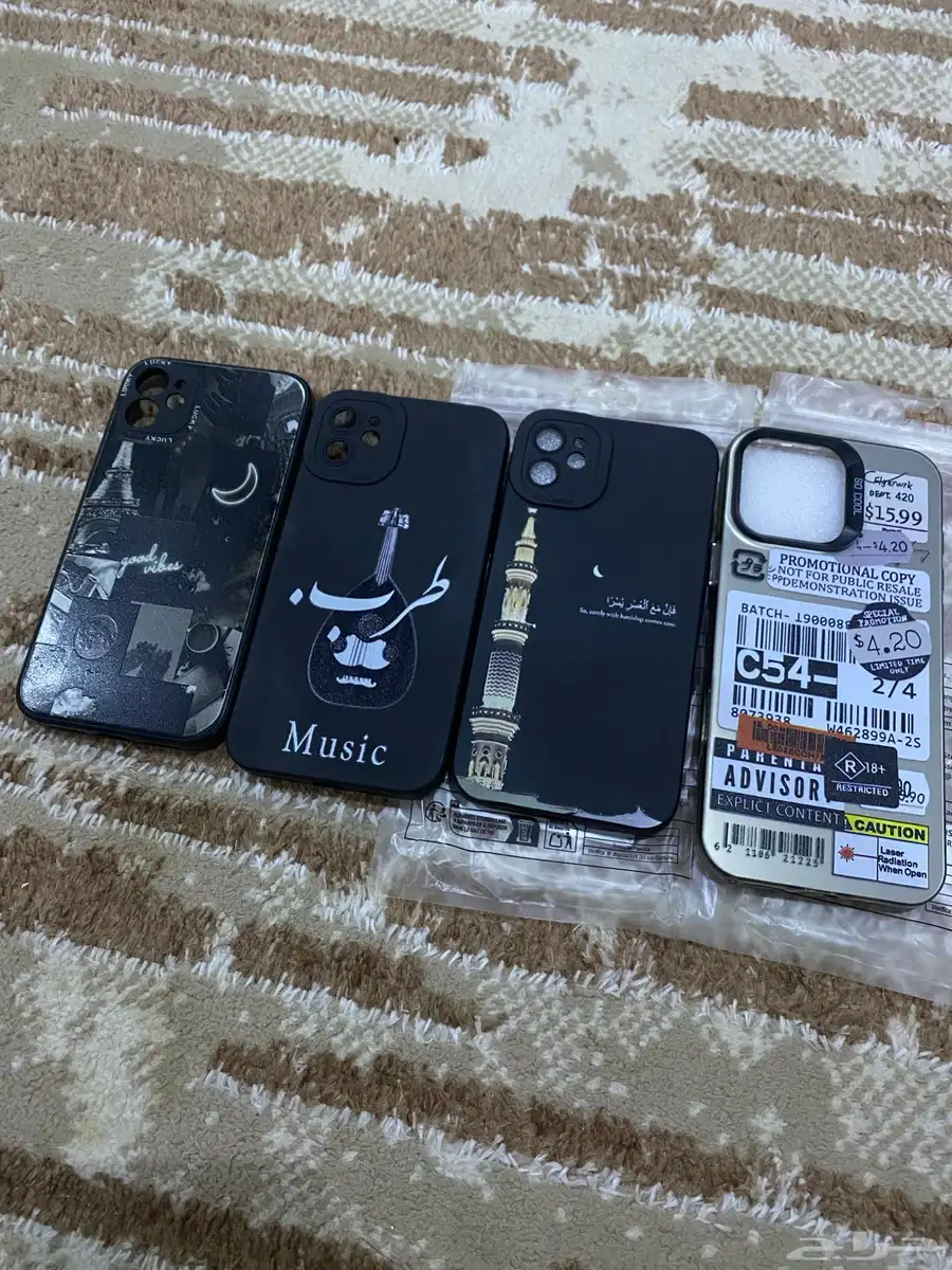 لبسات 4