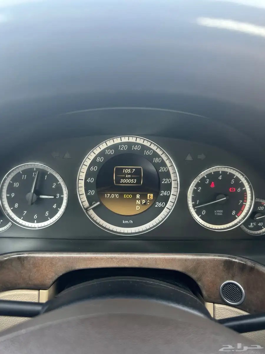 مرسيدس E200 مالك اول 10