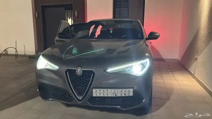 الفا روميو ستلفيو سوبر 2020 8