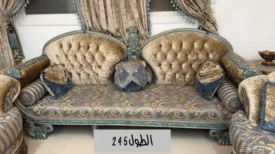 كنب كلاسيك فاخر نظيف جدا 2