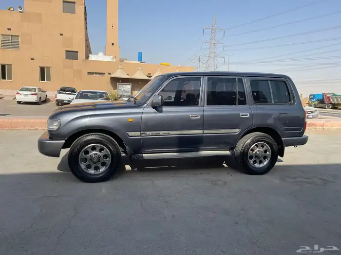 جيب لاندكروزر GX موديل 1992 اللون ازرق غامق مالك اول 6