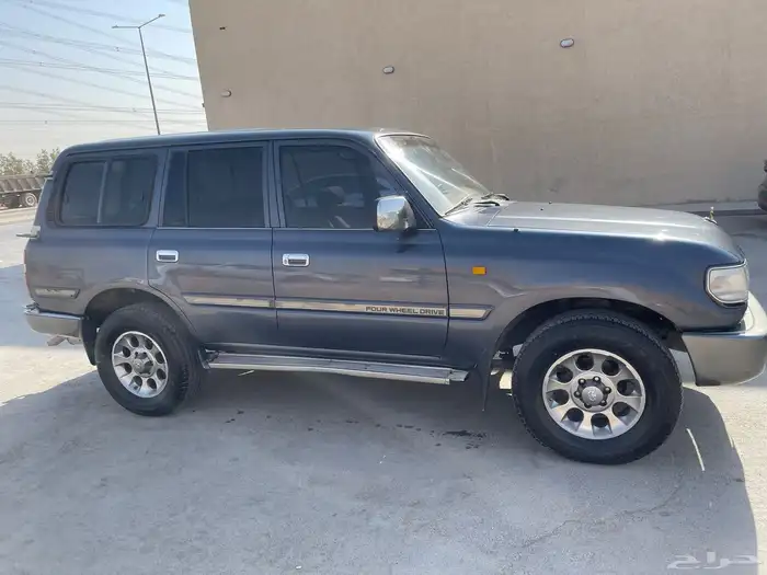 جيب لاندكروزر GX موديل 1992 اللون ازرق غامق مالك اول 4