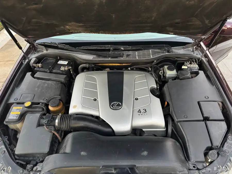 2005 Lexus LS430 21