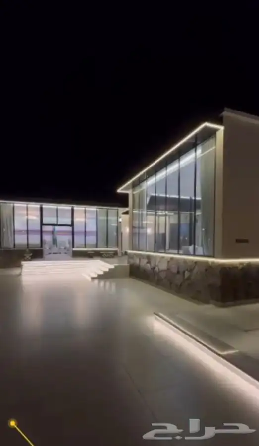 استراحة روف للإيجار اليومي مجالس وغرف نوم 2