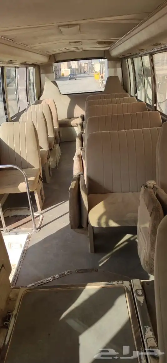 باص نيسان موديله 86 1