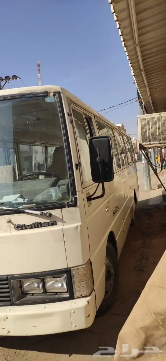 باص نيسان موديله 86 6