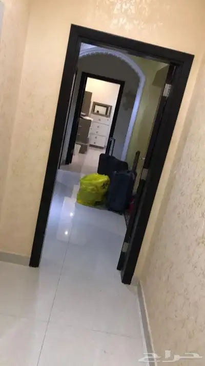 شقة للبيع بسعر مغري حي مريخ 15