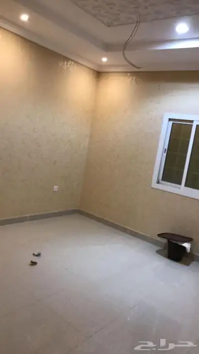 شقة للبيع بسعر مغري حي مريخ 10