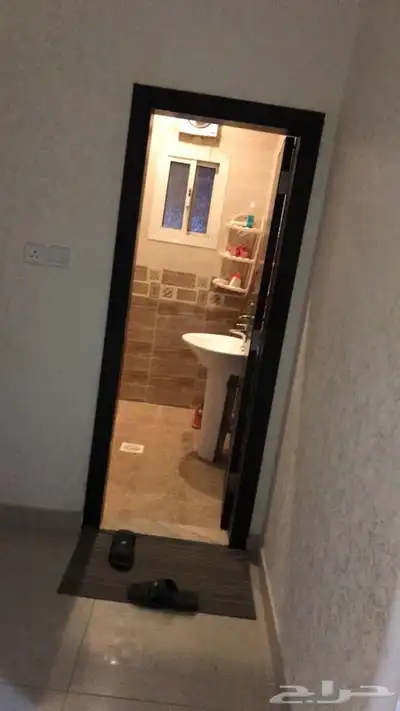 شقة للبيع بسعر مغري حي مريخ 5