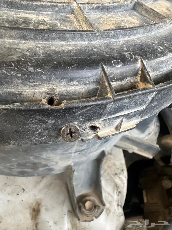 تم البيع فلتر هواء لاندكروزر وكالة 2001 2