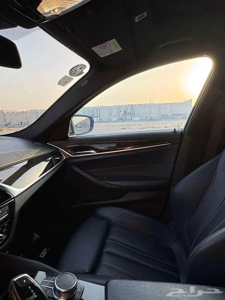 BMW 530i M kit موديل 2017 نظيف 12