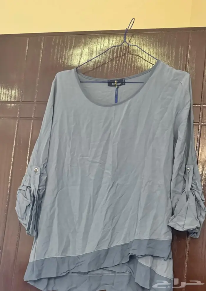 للبيع ملابس منها الحديد ومنها المستخدم استخدام بسيط 9