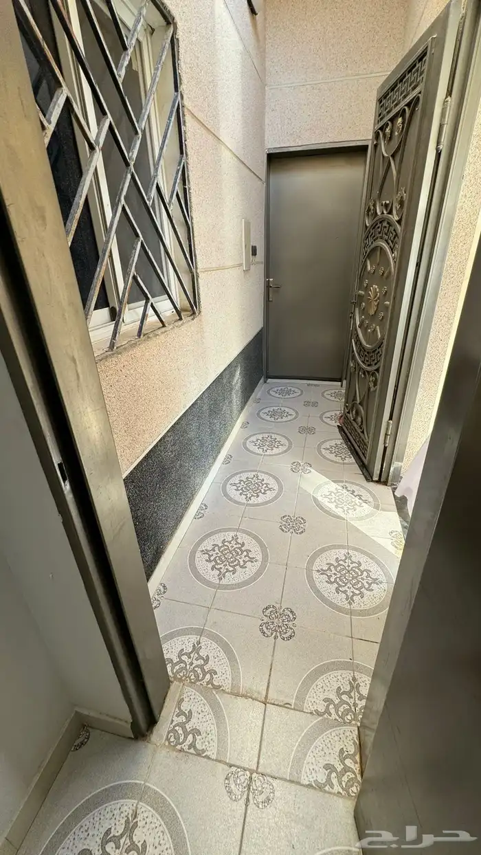 غرفة سائق للإيجار 2