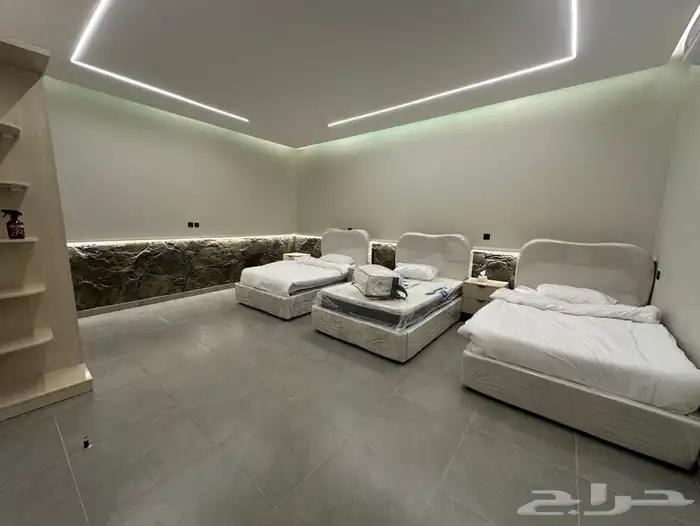 استراحة روف للإيجار اليومي مجالس وغرف نوم 4
