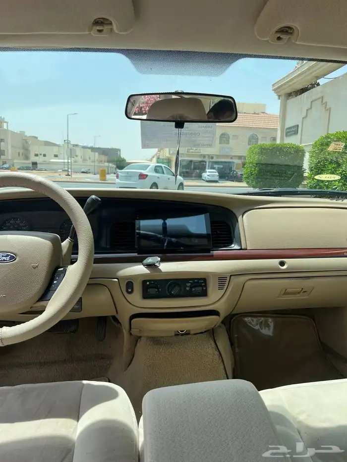 فورد كروان فكتوريا 2012 ماشي 270 الف (تم البيع) 20