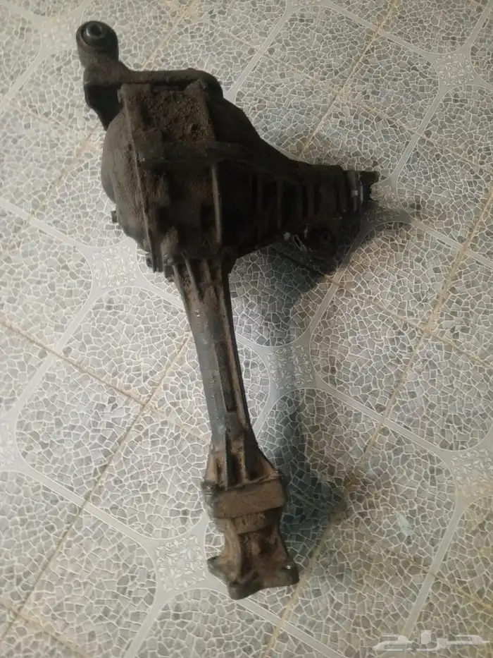 للبيع قطع همر h3 2006 عمود دبل ودفرنش وفلنجه 3