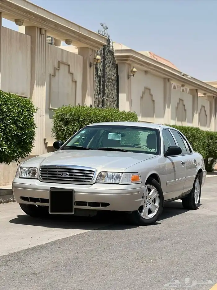 فورد كروان فكتوريا 2012 ماشي 270 الف (تم البيع) 2