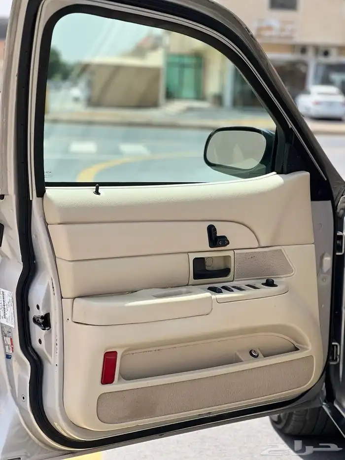 فورد كروان فكتوريا 2012 ماشي 270 الف (تم البيع) 11