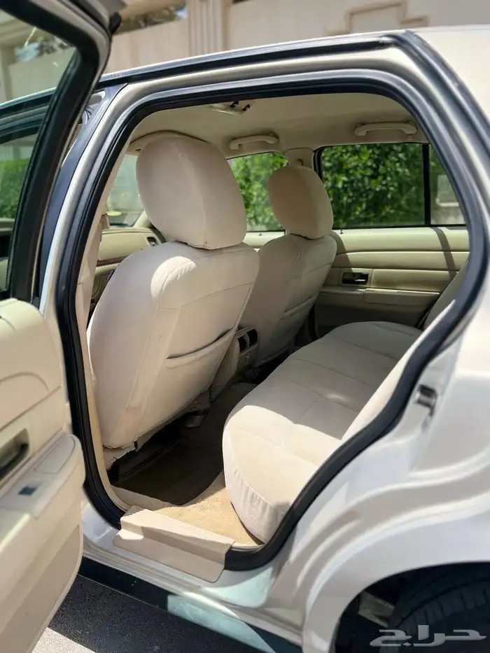 فورد كروان فكتوريا 2012 ماشي 270 الف (تم البيع) 17