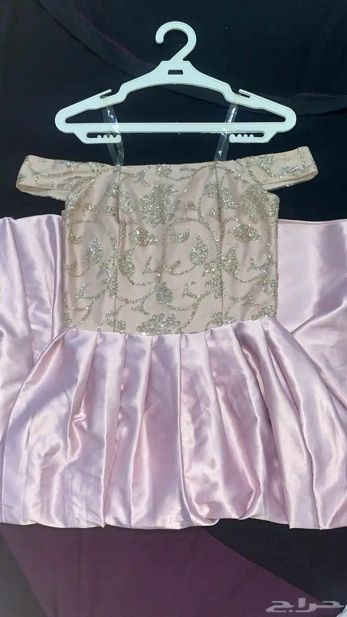 فساتين جديدة لم تستخدم ابدا 0