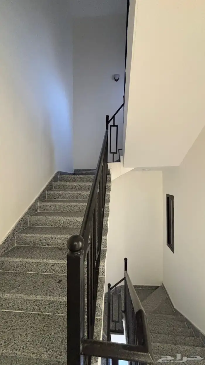 عماره في الرانوناء مكونه من شقتين 25