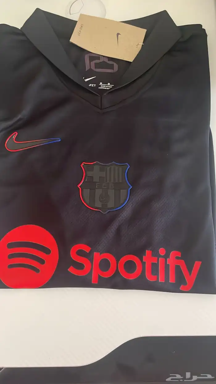 تيشيرت برشلونة جديد اصلي ما استخدم 5