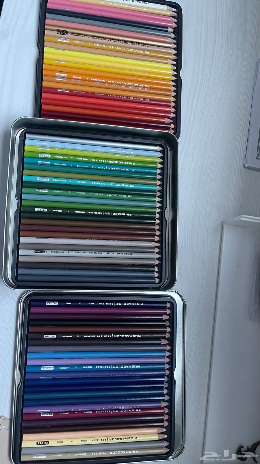 للبيع   علبة Prismacolor Premier (72 لون) استخدام خفيف جد ا 2