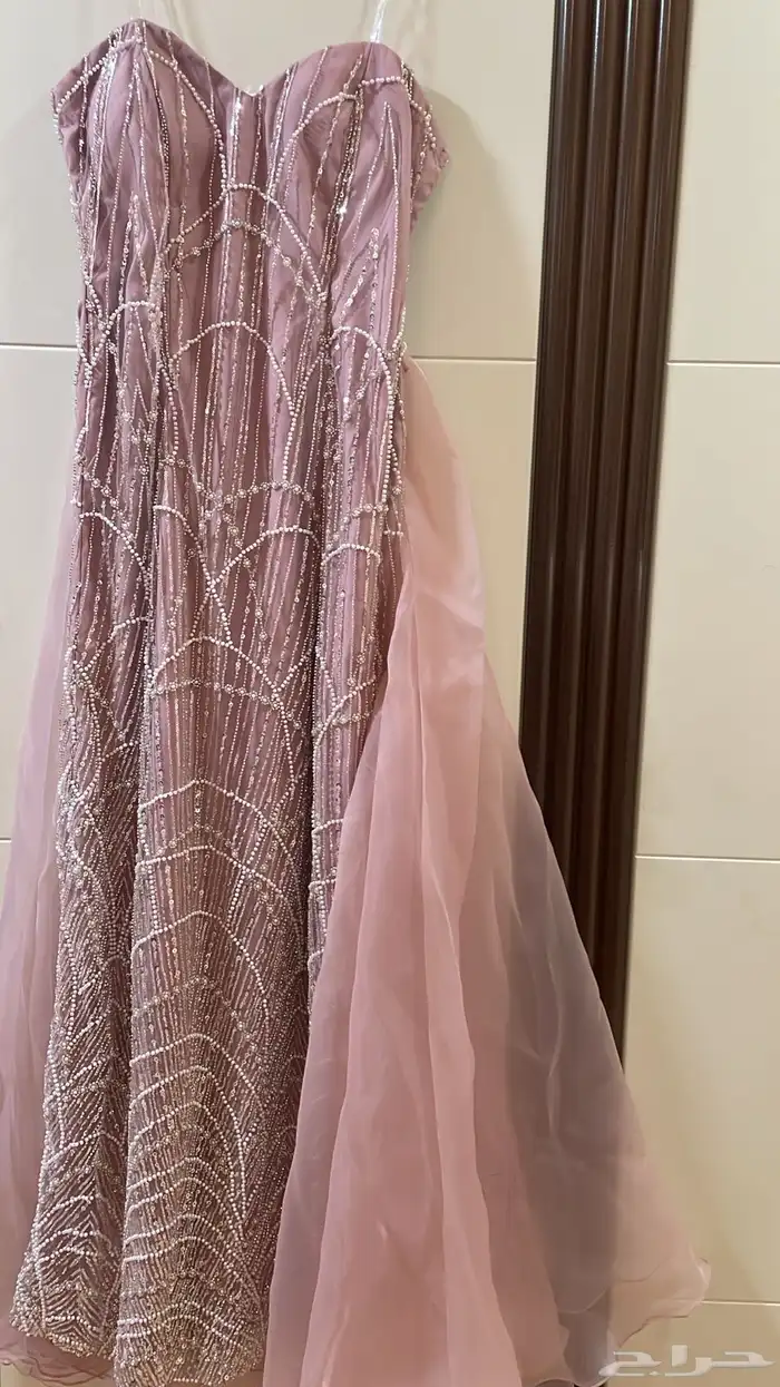 فستان جديد لم يلبس 1