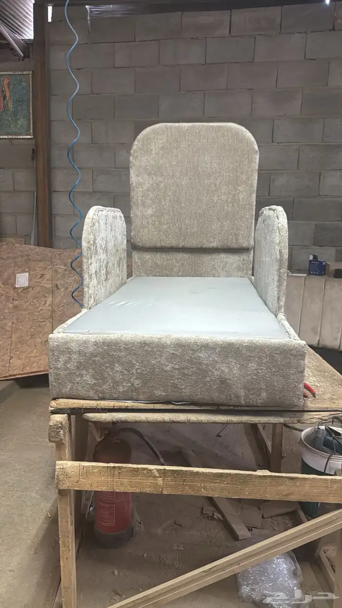 سرير اطفال 2