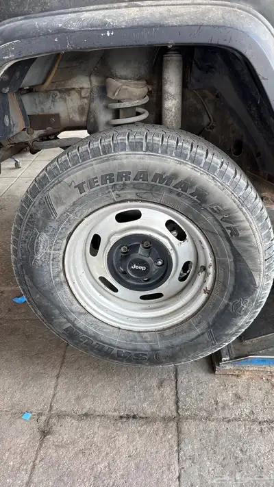 للبيع جنوط دوج حديد تركب على الشروكي وهايلكس 3