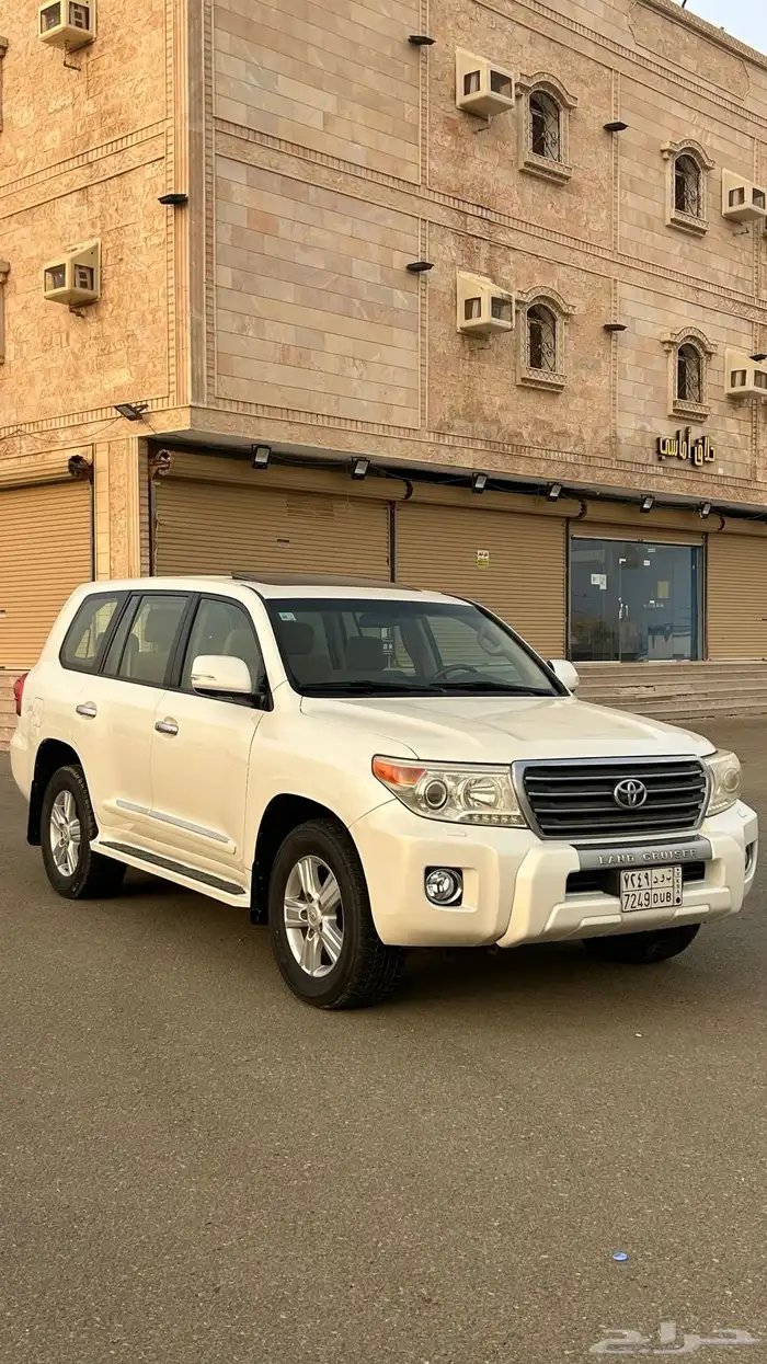لاندكروزر 2013 GX.R3 سعودي 0