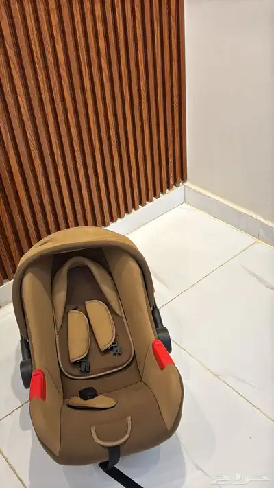 كرسي اطفال للسيارات 0
