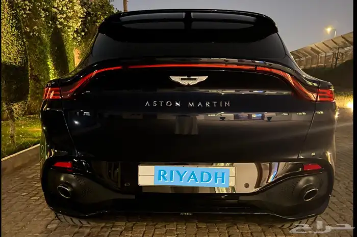 جيب اوستن مارتن DBX 2021 4