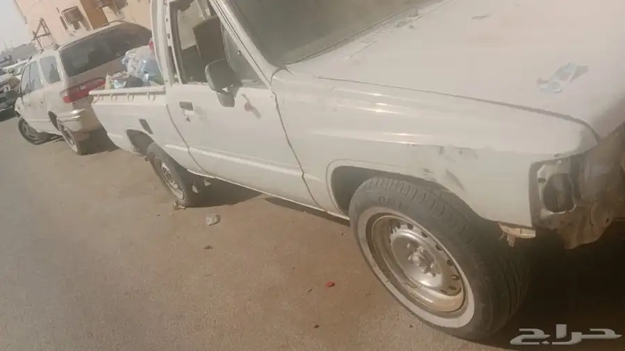 هايلكس 84 0