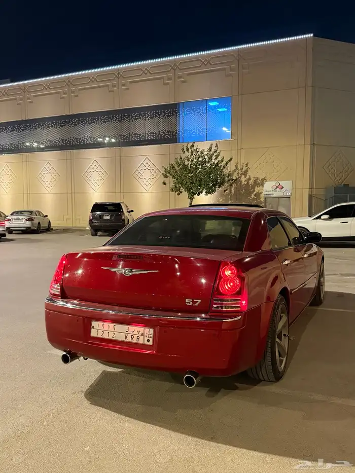 كرايزلر 2010 v8 2