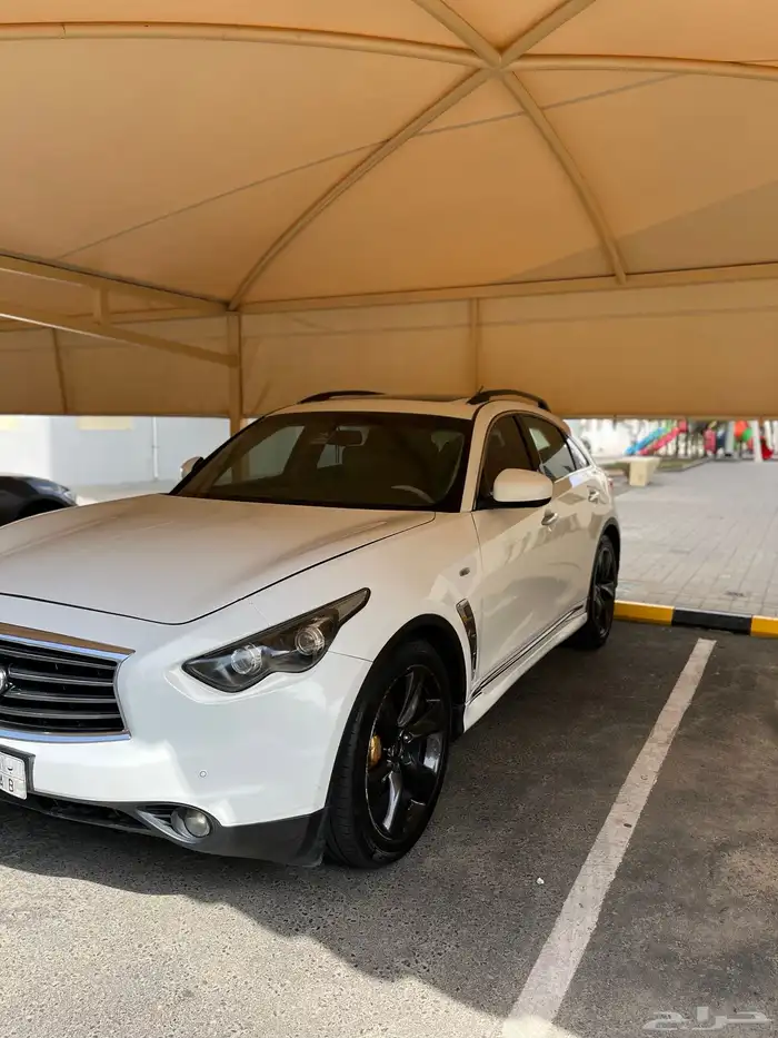 انفنتي Fx50s للبيع 3