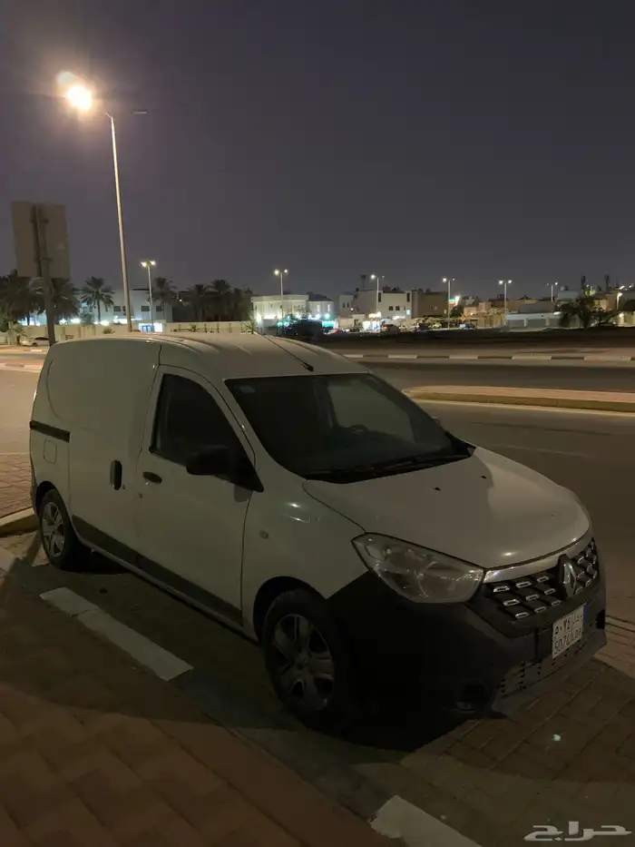 سيارة رينو دوكر للإيجار الشهري 0