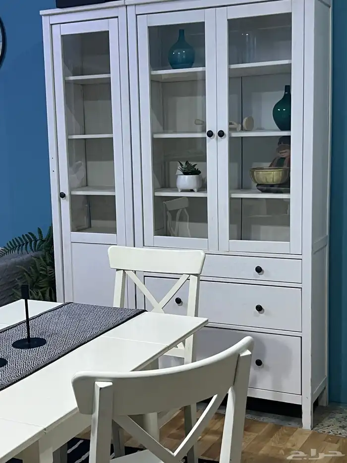 طاولة طعام من ايكيا مع بعض الاثاث 4