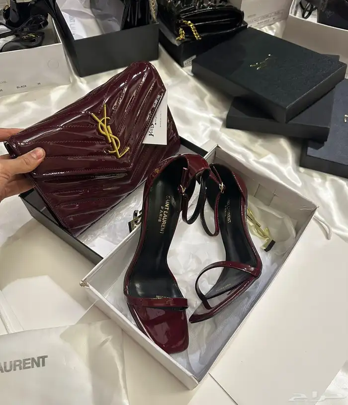 اطقم سان لوران اشكال واحجام مختلفه 22