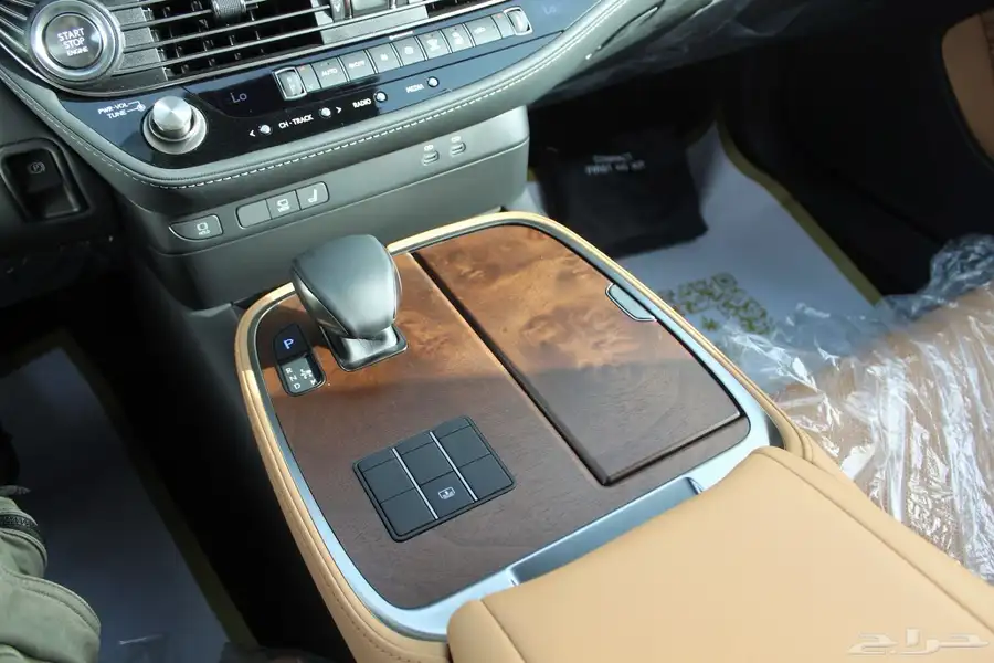 لكزس - LS350 AA - خليجي - 2025 10