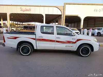 هايلوكس 2011 نظيف جدا 1