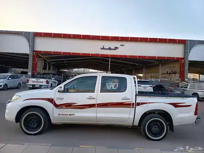 هايلوكس 2011 نظيف جدا 0