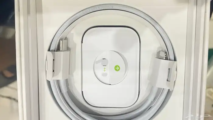 سماعة ابل AirPods Pro 4