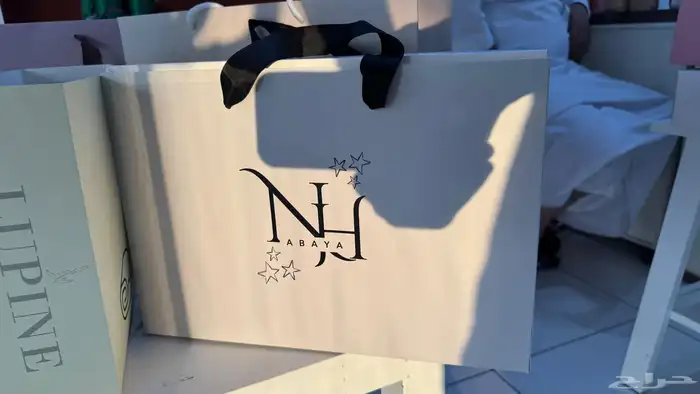 طباعة بوكس ستيكر حروف بارزة اكواب ورقيه بكج عباية رول آب 6